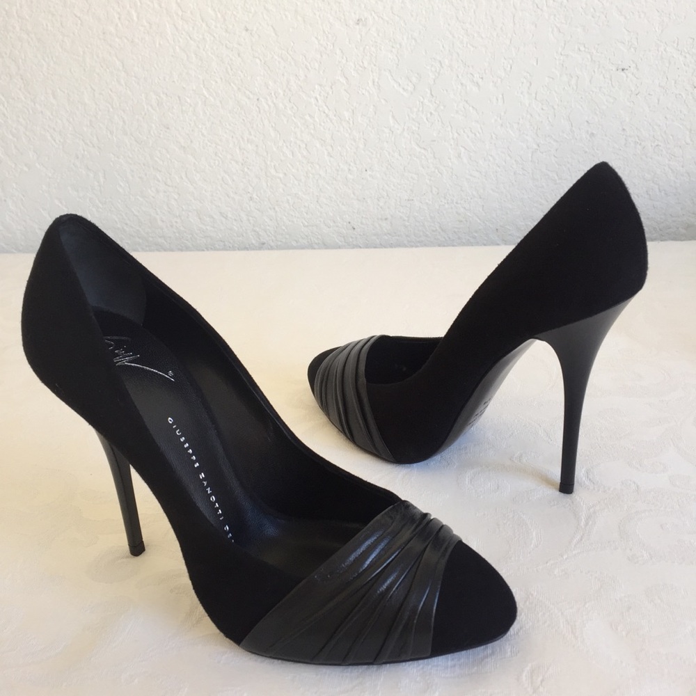 Giuseppe Zanotti black leather pumps